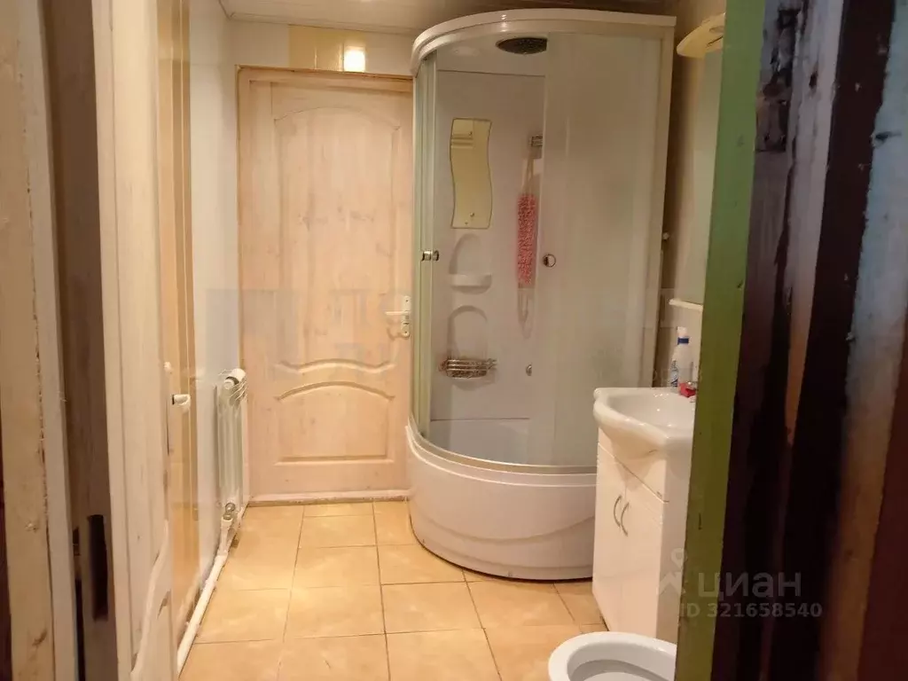 Дом в Новгородская область, Любытинское с/пос, с. Зарубино ул. ... - Фото 1