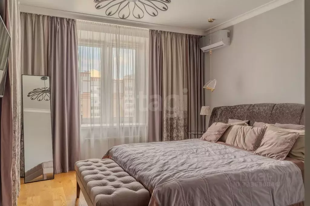 3-к кв. Тюменская область, Тюмень ул. Раушана Абдуллина, 9 (120.0 м) - Фото 1