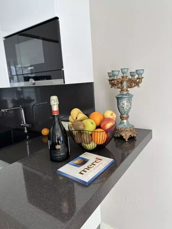 3-к кв. Краснодарский край, Сочи Центральный мкр, ул. Орджоникидзе, 17 ... - Фото 1