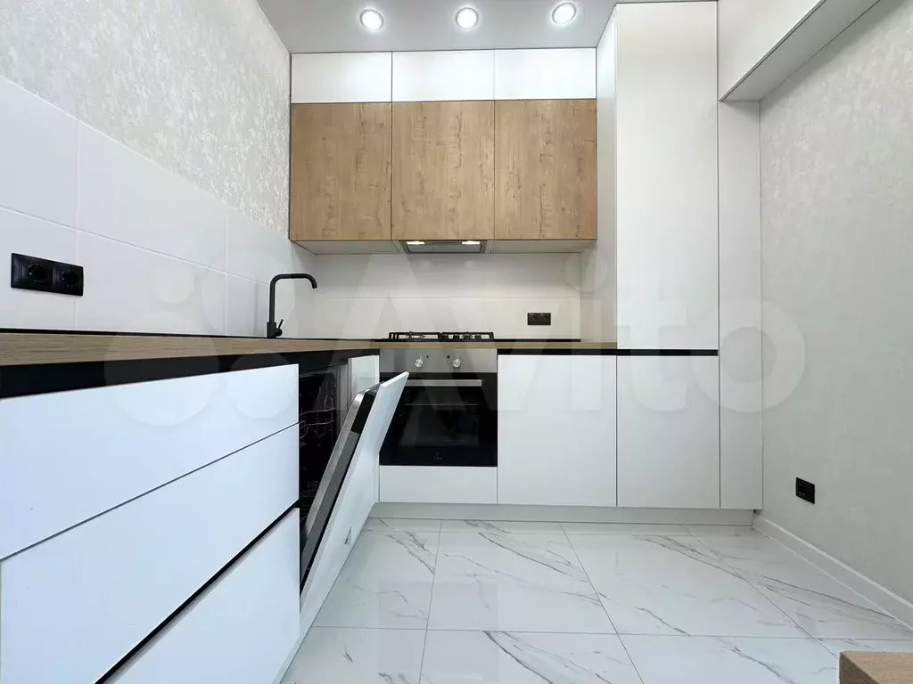 2-к. квартира, 50 м, 16/16 эт. - Фото 0