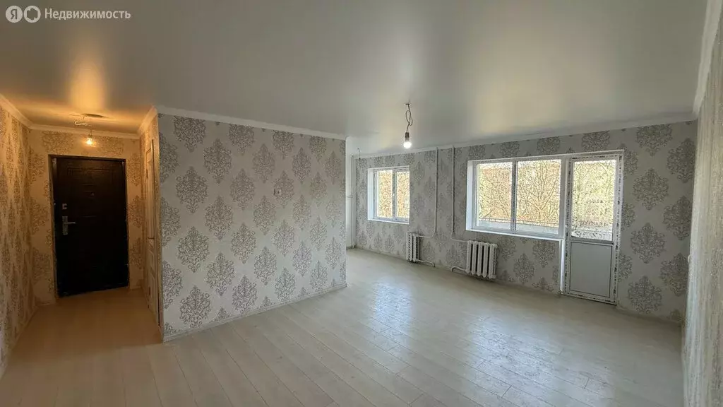 3-комнатная квартира: Нальчик, улица Мусукаева, 4 (62 м) - Фото 1