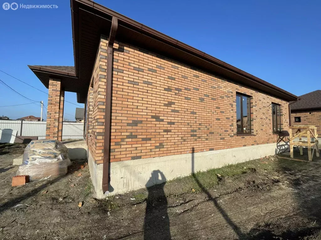 Дом в Динской район, станица Новотитаровская (101 м) - Фото 1