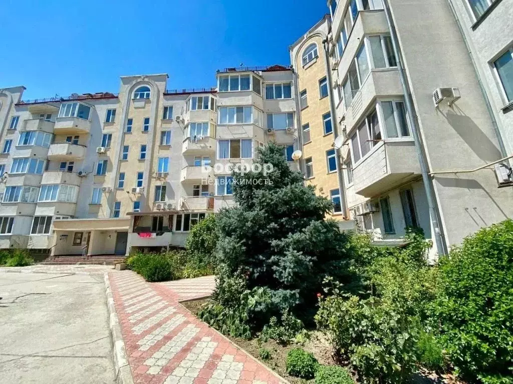 2-к кв. Крым, Феодосия ул. Вити Коробкова, 14А (55.0 м) - Фото 0