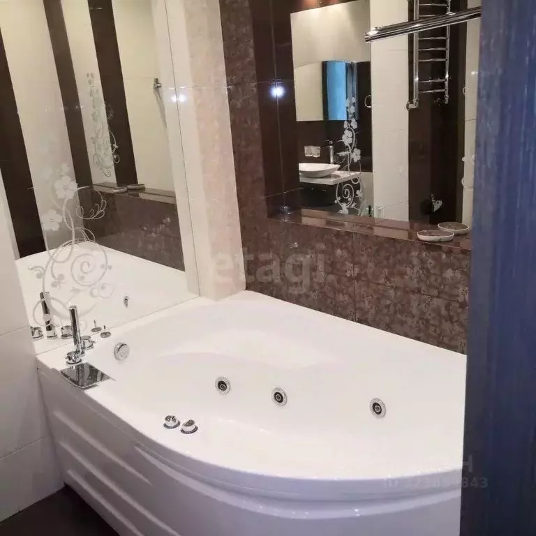 3-к кв. Новосибирская область, Новосибирск ул. Адриена Лежена, 17 ... - Фото 2