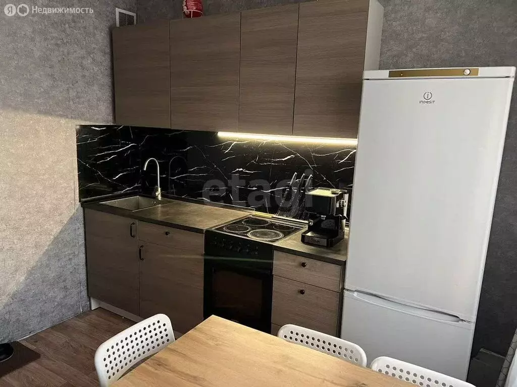 Квартира-студия: посёлок Западный, микрорайон Вишнёвая Горка, улица ... - Фото 1