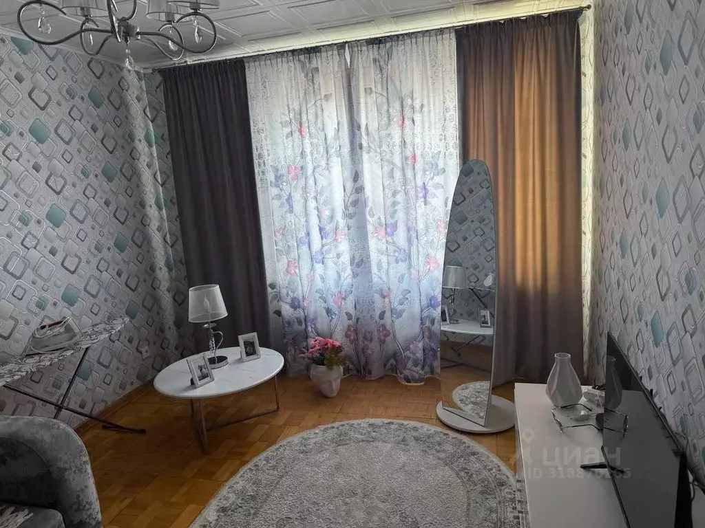 1-к кв. Удмуртия, Ижевск ул. Имени Барышникова, 69 (30.0 м) - Фото 0