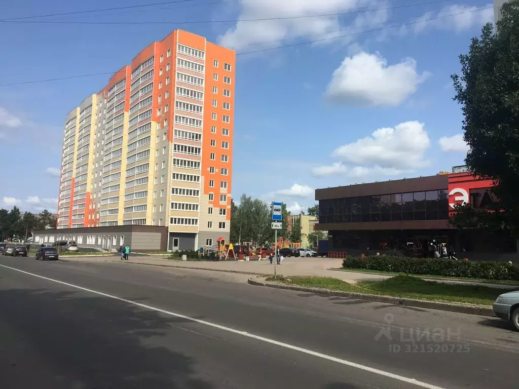 Торговая площадь в Вологодская область, Череповец ул. Максима ... - Фото 0