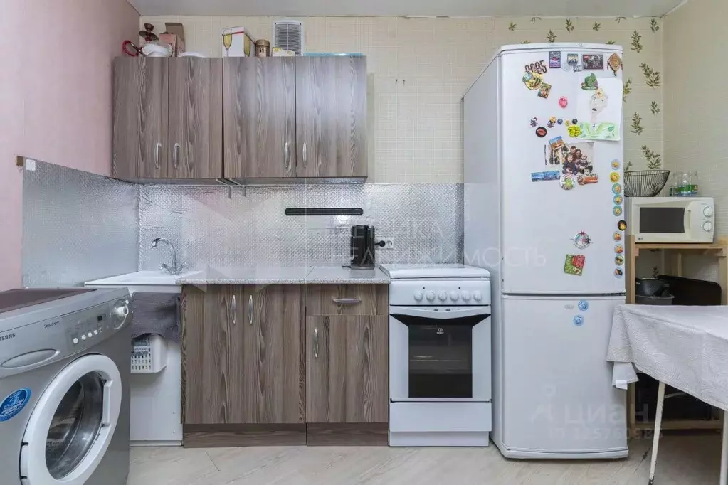 1-к кв. Тюменская область, Тюмень ул. Боровская, 33 (36.9 м) - Фото 1