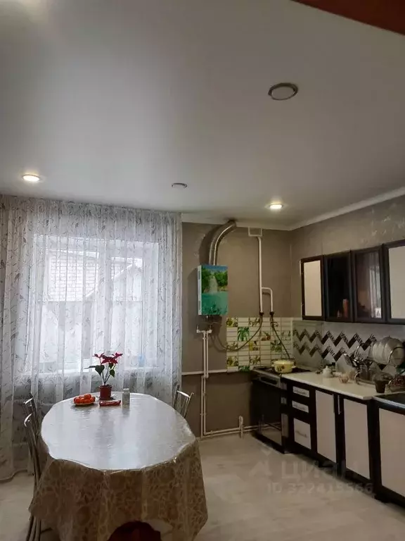 Дом в Ставропольский край, Михайловск Шпаковский район, пл. Ленина ... - Фото 0