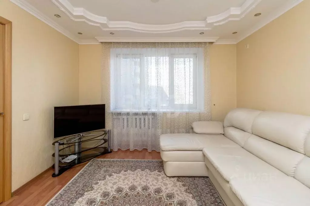 2-к кв. Тюменская область, Тюмень ул. Пермякова, 68 (58.3 м) - Фото 1