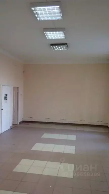 Помещение свободного назначения в Волгоградская область, Волгоград ул. ... - Фото 1