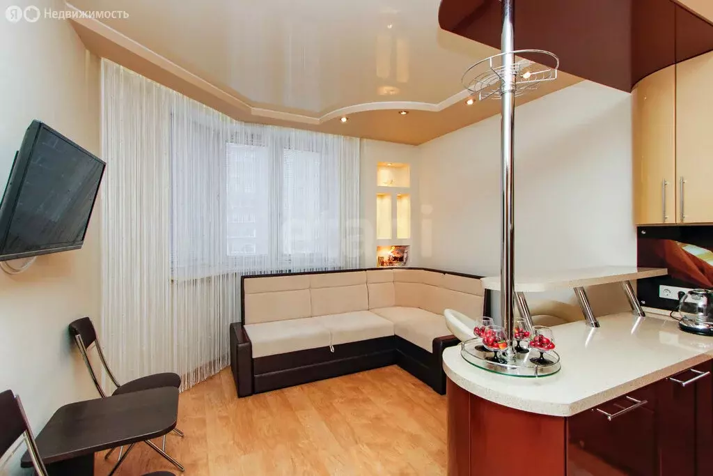 1-комнатная квартира: Тюмень, Заречный проезд, 33 (50.4 м) - Фото 1