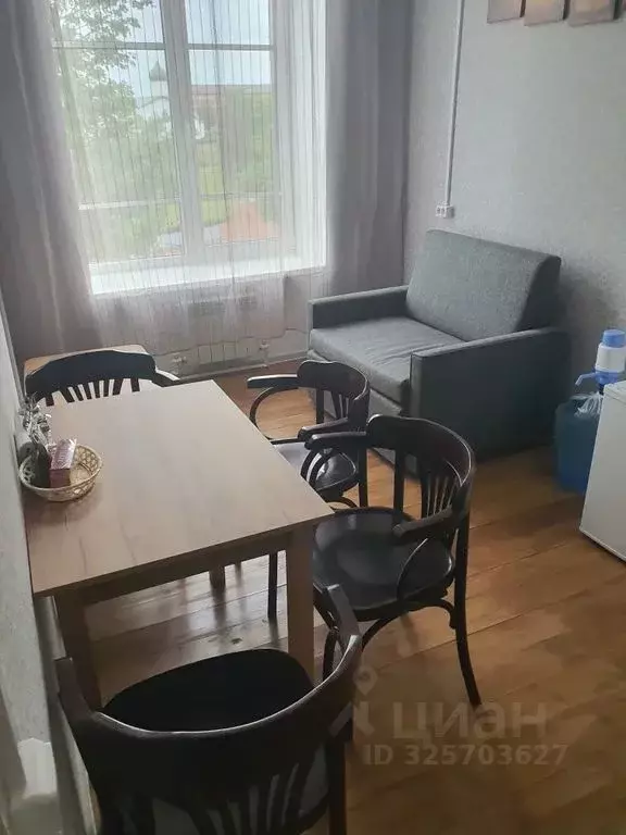 1-к кв. Псковская область, Псков ул. Воровского, 4 (36.0 м) - Фото 2