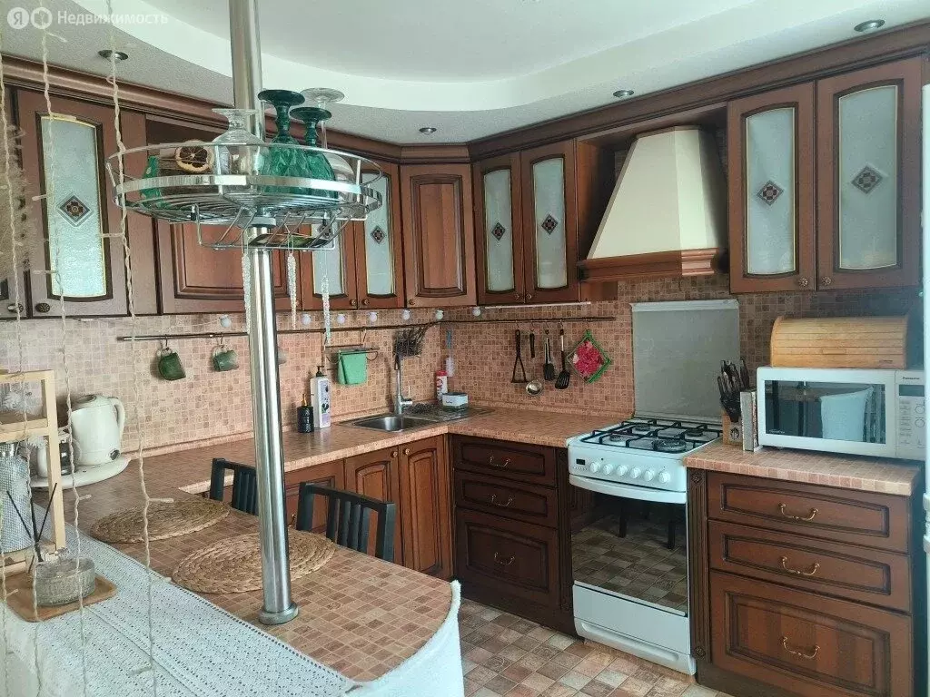 3-комнатная квартира: Александров, улица Королёва, 1 (62 м) - Фото 0
