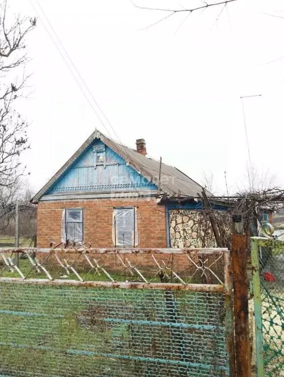 Дом в Краснодарский край, Кореновский район, Сергиевское с/пос, Нижний ... - Фото 1