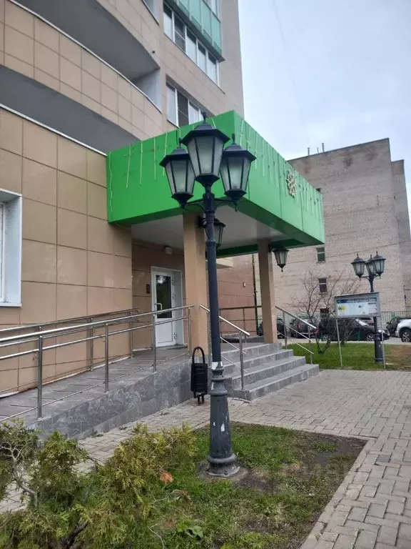 2-к кв. Московская область, Химки Сходня мкр, ул. Микояна, 3а (71.0 м) - Фото 1