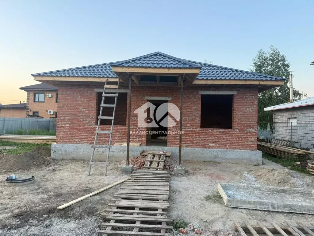 Дом в Новосибирская область, Бердск ул. Русская (75 м) - Фото 0