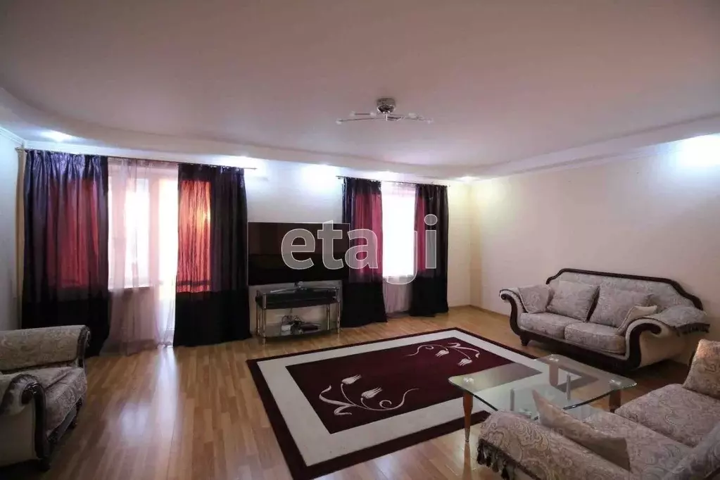 3-к кв. Ямало-Ненецкий АО, Новый Уренгой Восточный мкр, 5/5 (97.5 м) - Фото 1