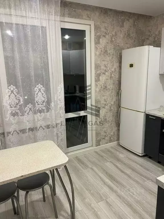 1-к кв. Башкортостан, Салават ул. Лесопарковая, 18А (39.0 м) - Фото 1