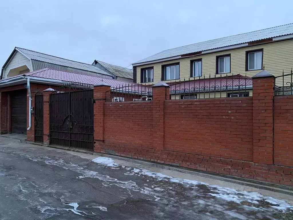 Дом в Омская область, Омск пер. 2-й 12 Декабря (394 м) - Фото 0