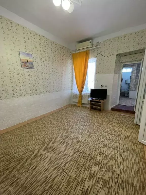 Дом в Крым, Евпатория ул. Караева, 5 (40 м) - Фото 1