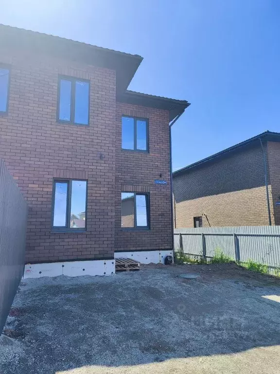 Таунхаус в Татарстан, Пестречинский район, Богородское с/пос, д. Куюки ... - Фото 1