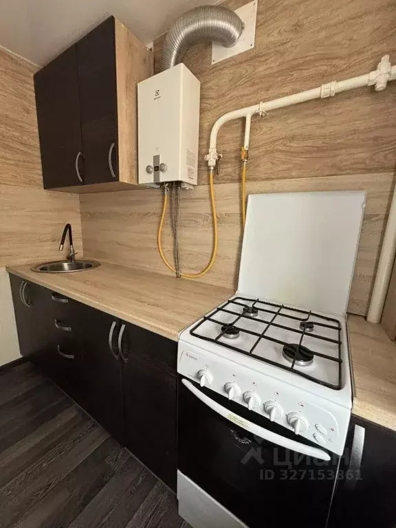 1-к кв. Татарстан, Зеленодольск ул. Ивана Засорина, 4 (30.4 м) - Фото 2