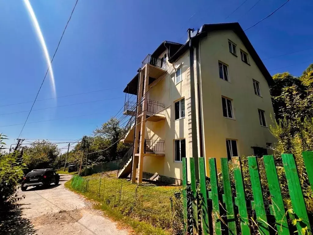 Дом в Краснодарский край, Сочи Восточная ул., 14А (300 м) - Фото 2