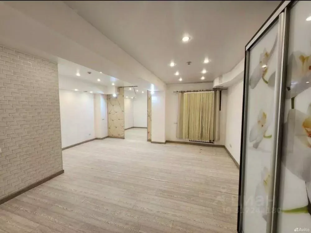 Офис в Иркутская область, Иркутск Крылатый мкр, 13 (33 м) - Фото 0