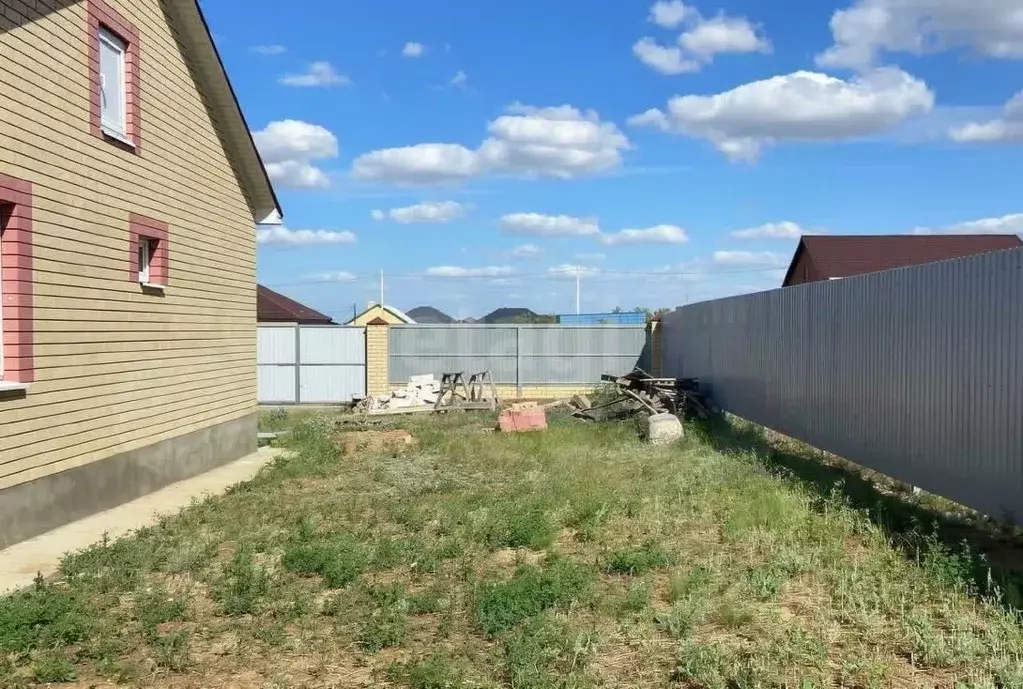 Дом в Калмыкия, Элиста ул. Кийкова, 12 (100 м) - Фото 2