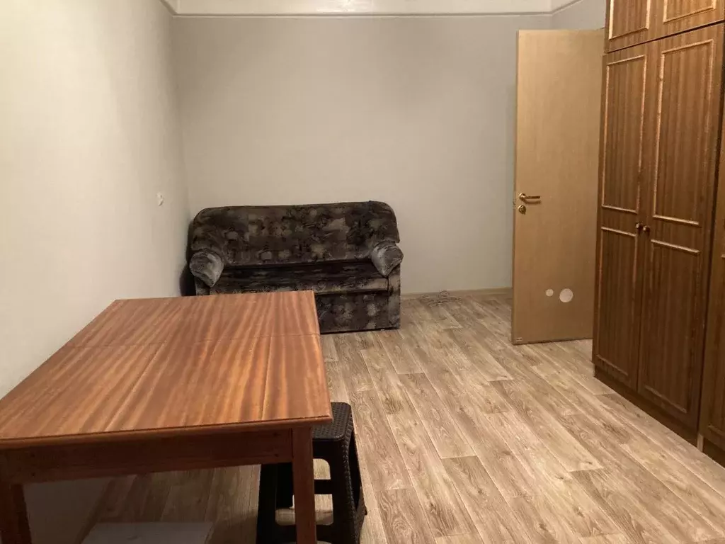 Комната Санкт-Петербург ул. Коммуны, 44к2 (18.0 м) - Фото 0