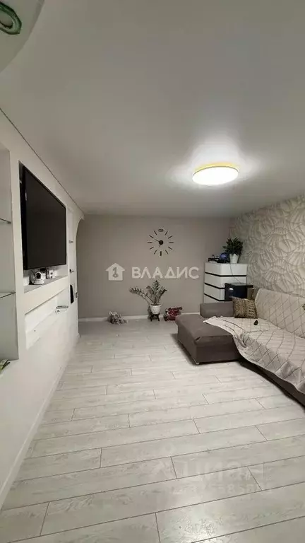 2-к кв. Бурятия, Улан-Удэ ул. Гагарина, 57 (44.2 м) - Фото 1