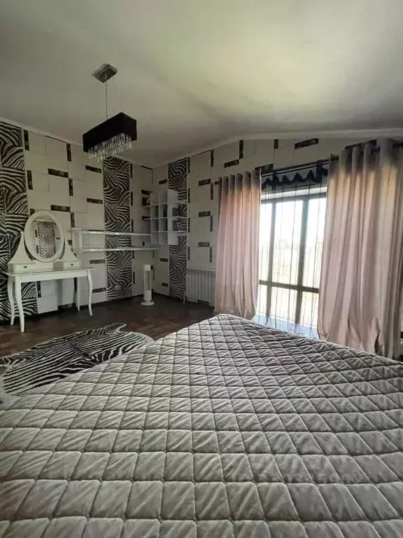 Дом в Хакасия, Абакан ул. Королева, 15 (260 м) - Фото 2