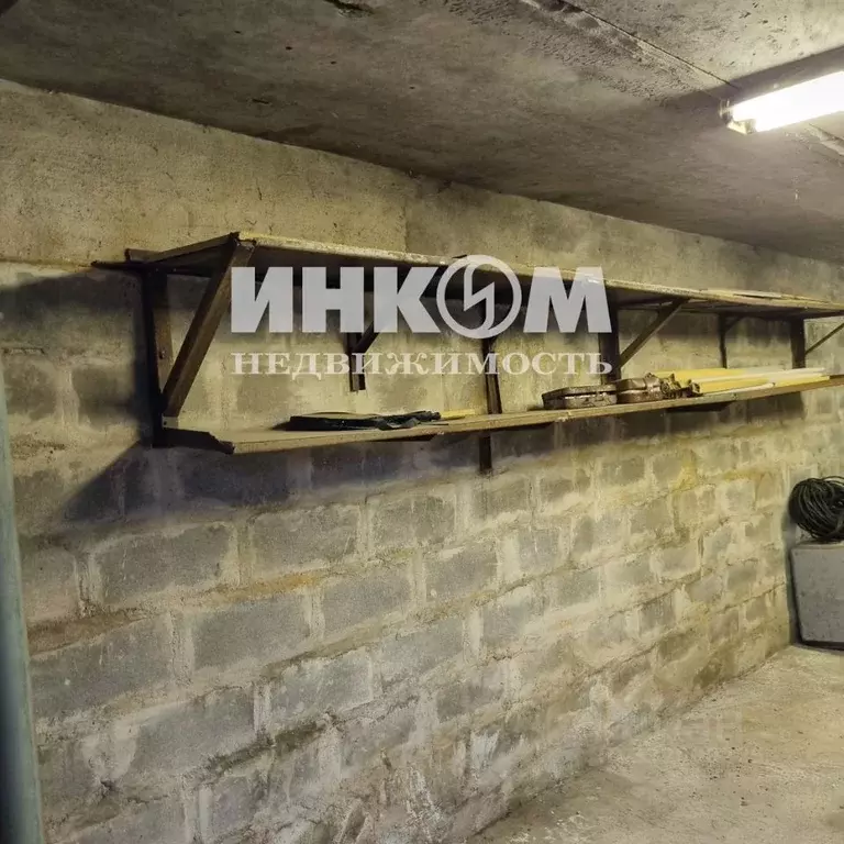 Гараж в Московская область, Ленинский городской округ, пос. Развилка, ... - Фото 2