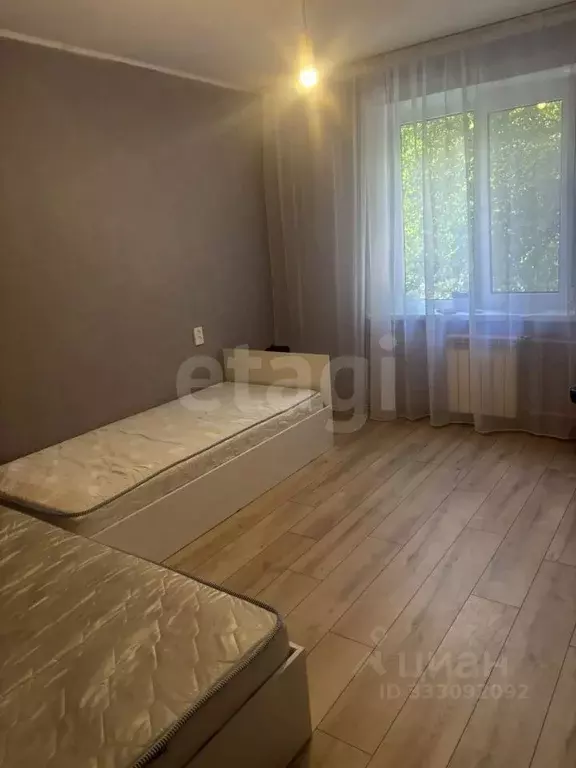 3-к кв. Белгородская область, Белгород ул. Есенина, 16 (63.3 м) - Фото 1