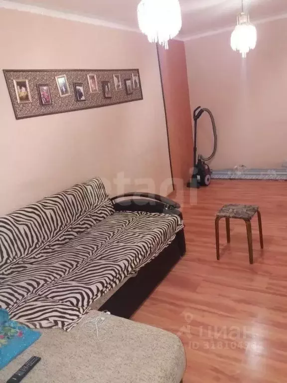 2-к кв. Татарстан, Казань ул. Серова, 5 (44.0 м) - Фото 0