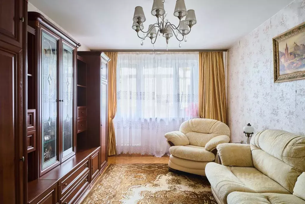 3-к кв. Москва Осенний бул., 5К1 (74.1 м) - Фото 0