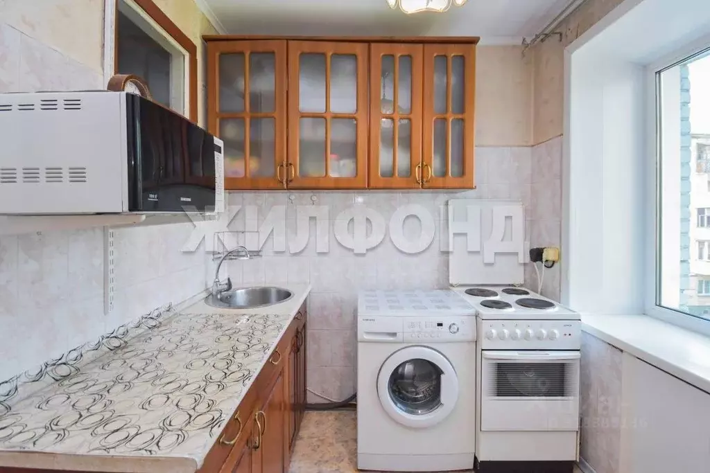 3-к кв. Новосибирская область, Новосибирск Пашино мкр, ул. ... - Фото 0