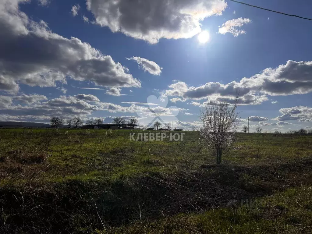 Участок в Краснодарский край, Северский район, Ильское городское ... - Фото 1