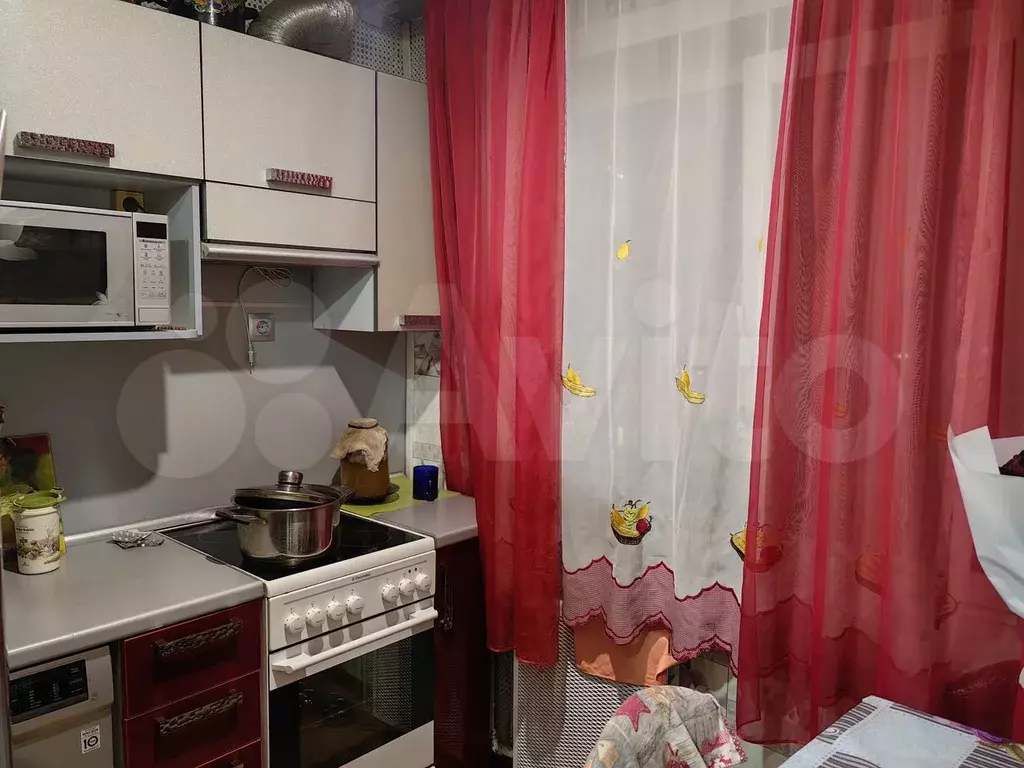 4-к. квартира, 60 м, 5/5 эт. - Фото 1