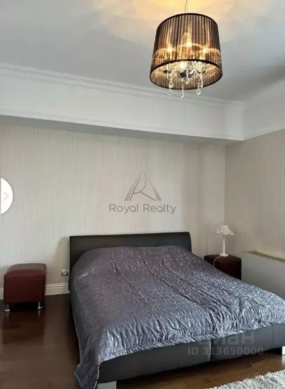 1-к кв. Санкт-Петербург ул. Ленсовета, 10 (67.0 м) - Фото 0