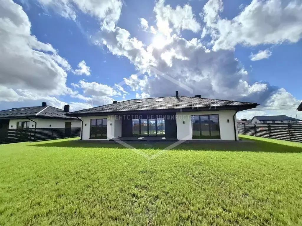 Дом в Калининградская область, Гурьевский муниципальный округ, пос. ... - Фото 2