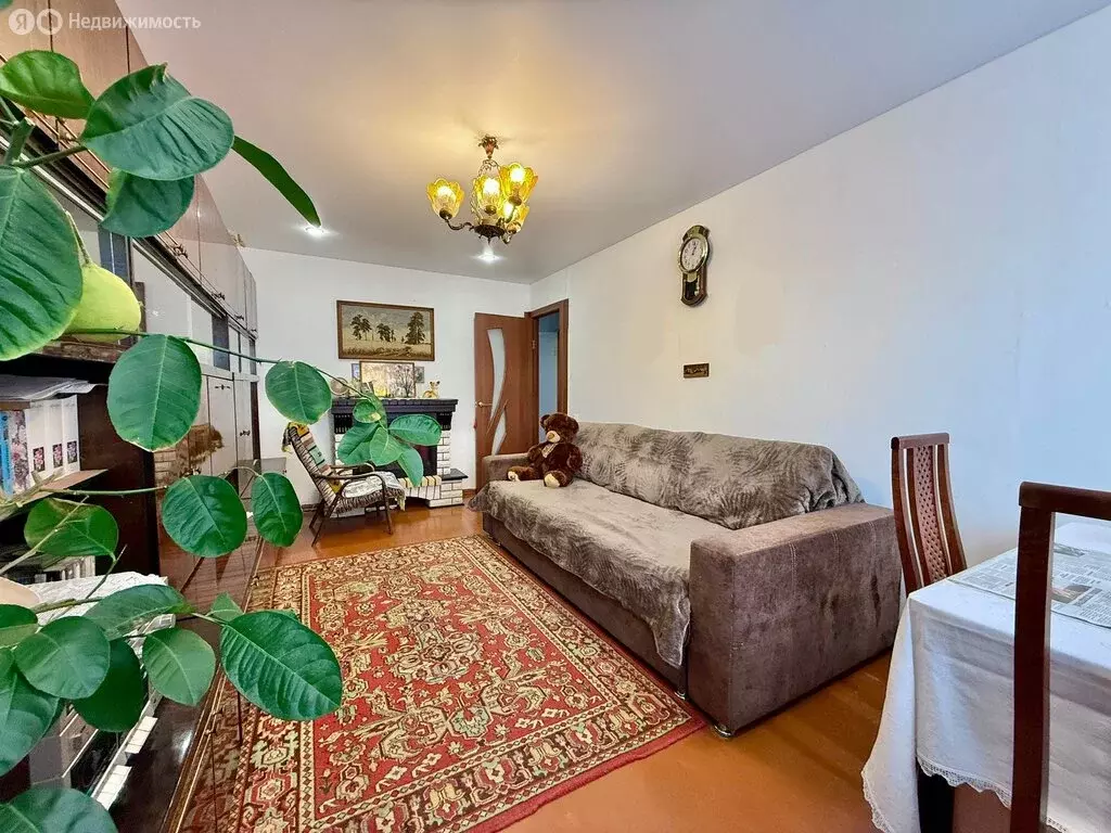 2-комнатная квартира: Саяногорск, микрорайон Енисейский, 12 (44.9 м) - Фото 1