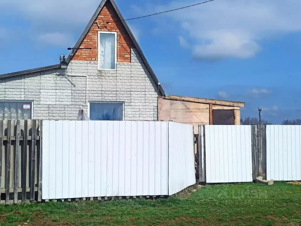 Дом в Саратовская область, Энгельсский район, Красноярское ... - Фото 2