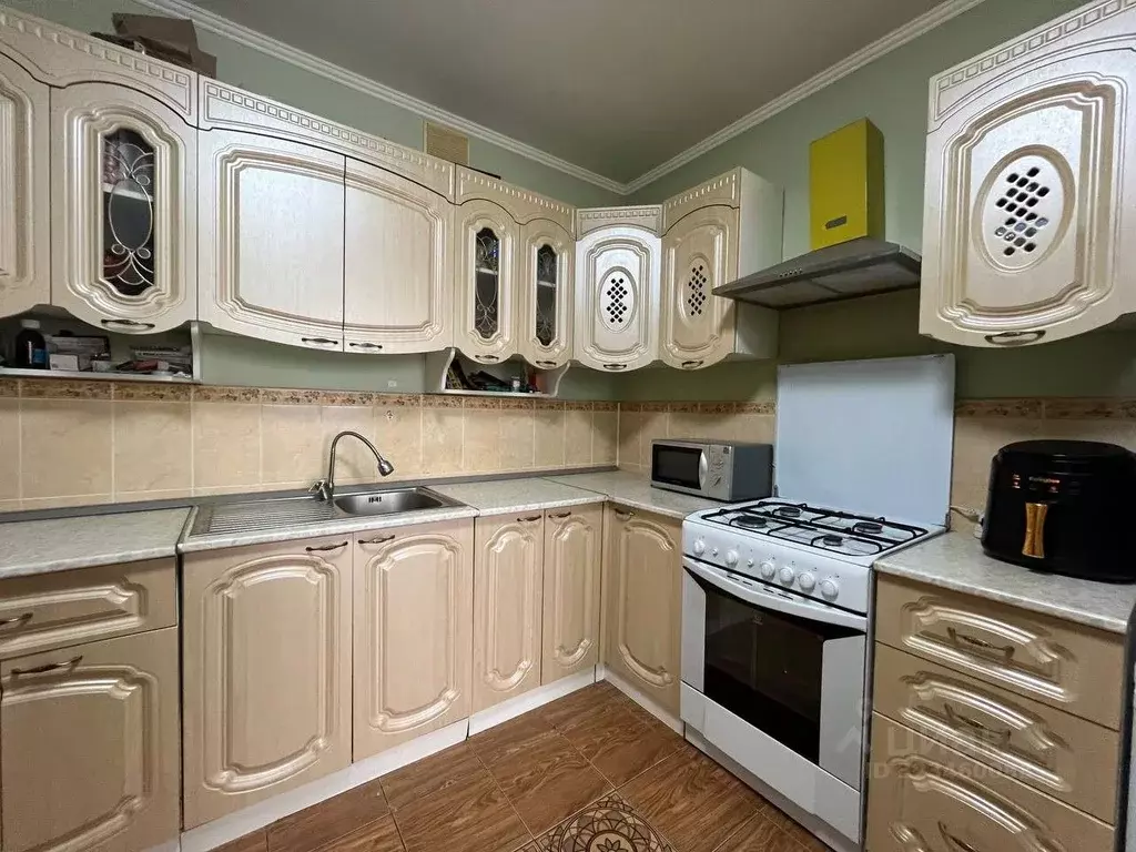 3-к кв. Башкортостан, Уфа Высотная ул., 12 (79.0 м) - Фото 2