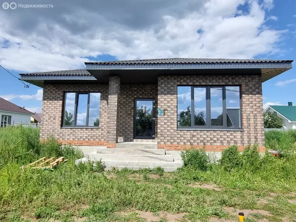 Дом в Иглинский район, село Акбердино (95 м) - Фото 1