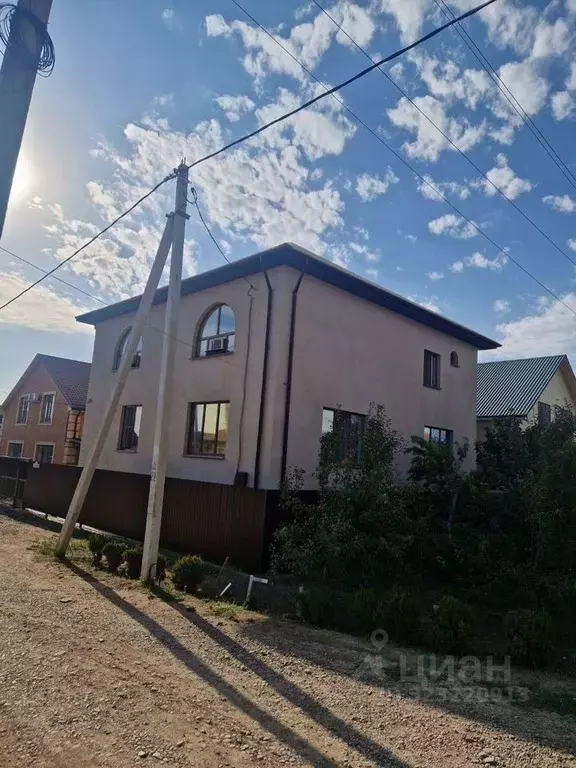 Коттедж в Краснодарский край, Ейское городское поселение, пос. ... - Фото 1