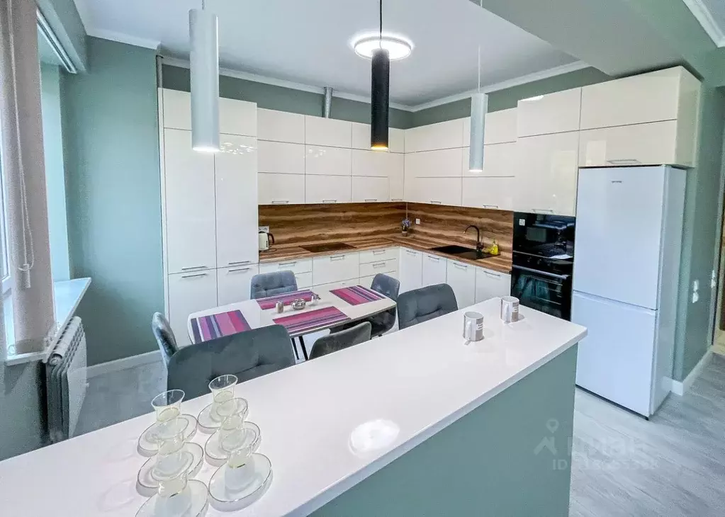 2-к кв. Ставропольский край, Кисловодск ул. Декабристов, 36/2 (85.0 м) - Фото 1