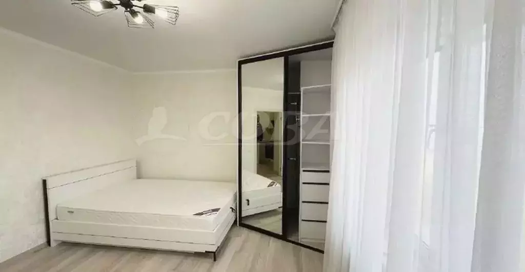 Студия Тюменская область, Тюмень ул. Фармана Салманова, 4 (26.5 м) - Фото 2