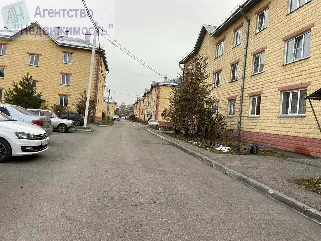 1-к кв. Кемеровская область, Ленинск-Кузнецкий Кузбасская ул., 112/1 ... - Фото 1